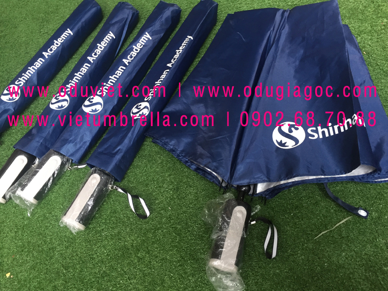 xưởng sản xuất ô dù cầm tay in logo quảng cáo